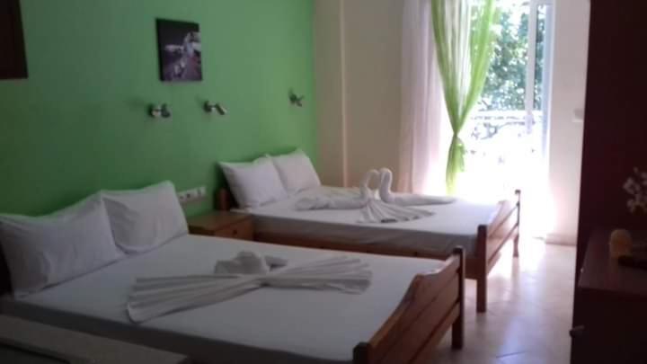 Poseidon Rooms Vrasná 外观 照片