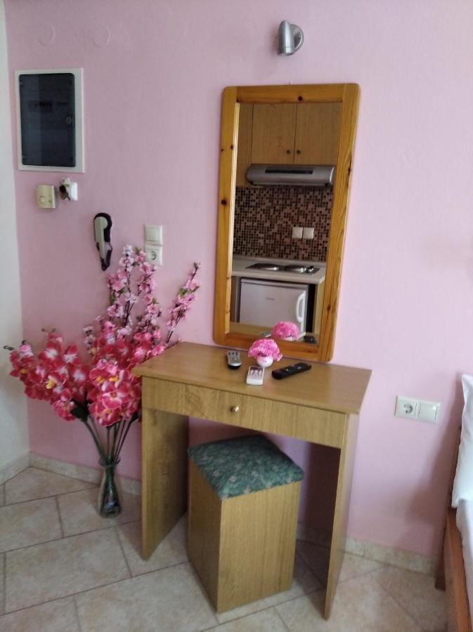 Poseidon Rooms Vrasná 外观 照片